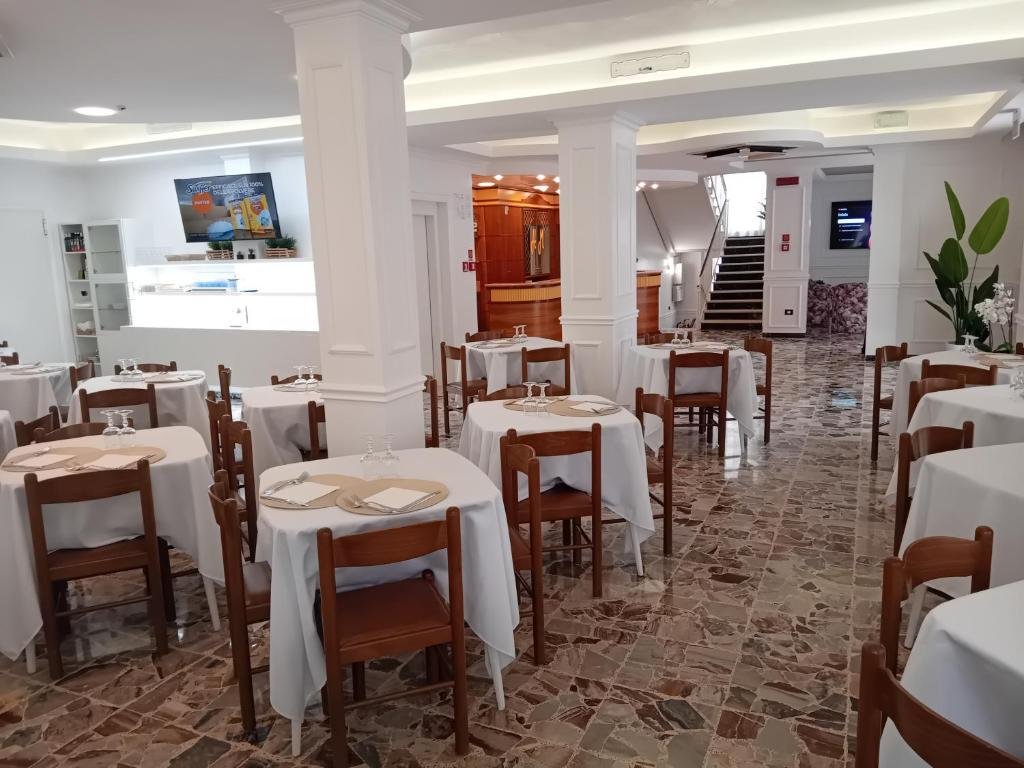 Traditional Italian dishes at Hotel Mira restaurant