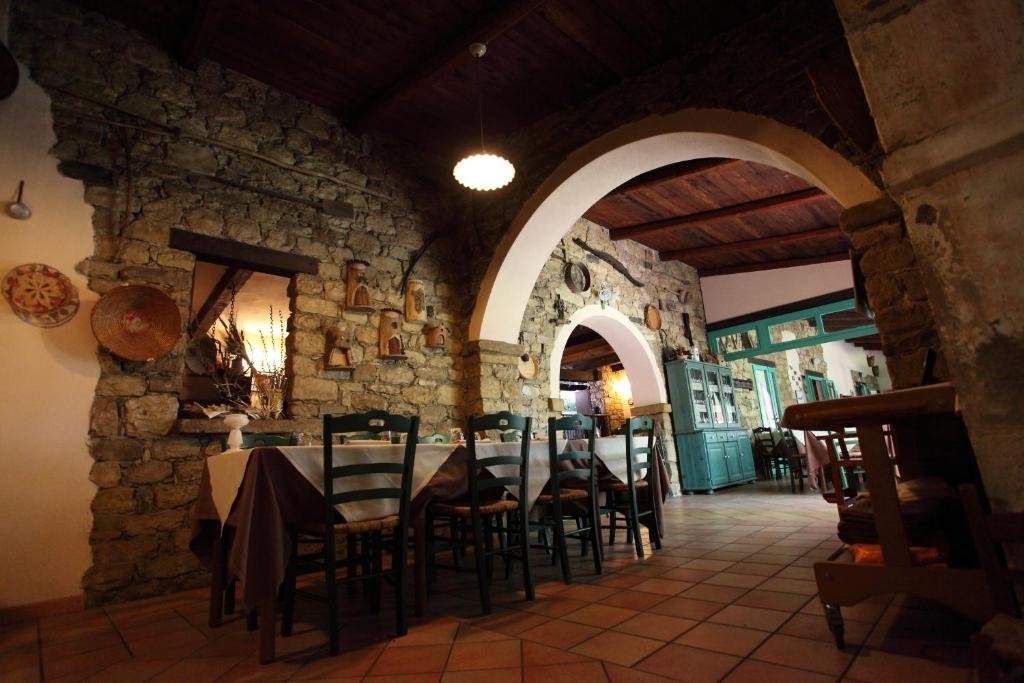 Authentic Italian dining experience at Hotel Sa Lolla